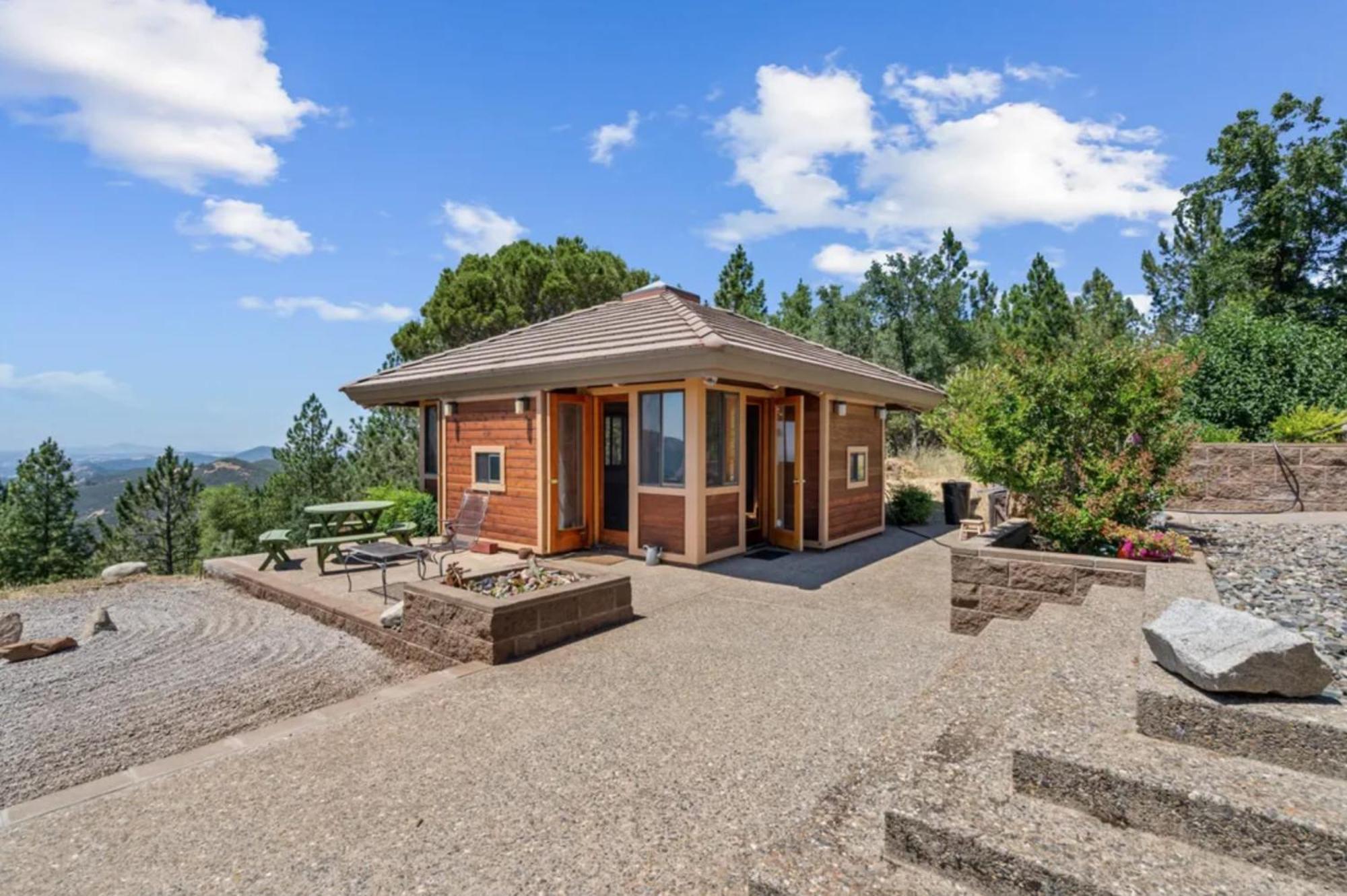 Priest Station Cafe & Cabins Groveland Exterior photo